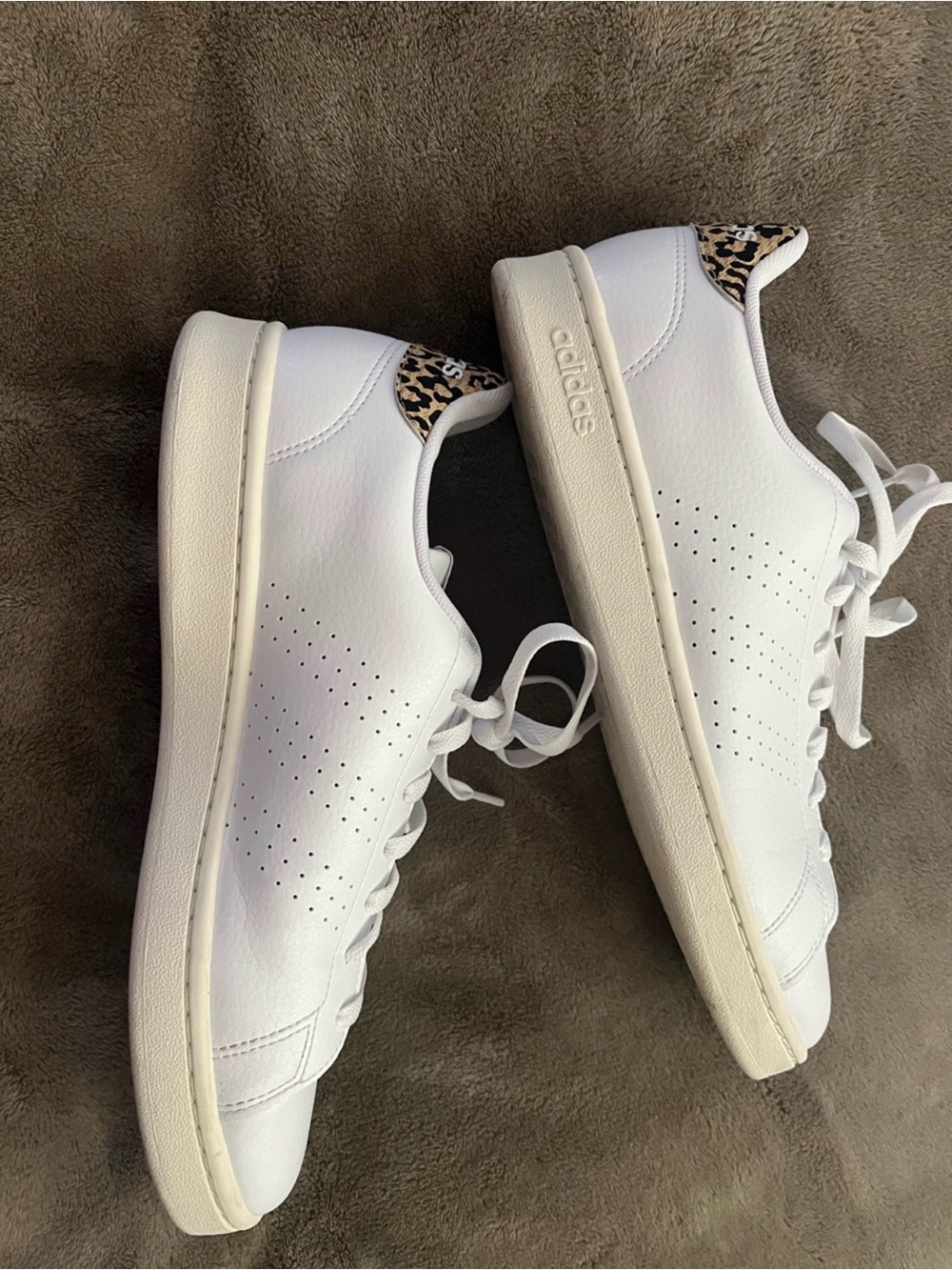 Adidas White Women's Sneakers/ Tennis Shoes 
with Leopard Heel Panel.  10.5